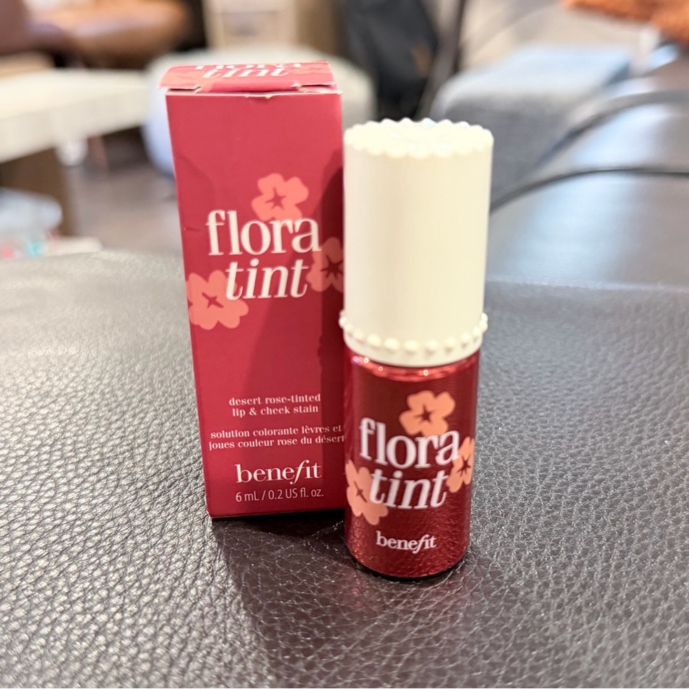 Benefit Flora Tint Desert Rose Lip & Cheek Stain